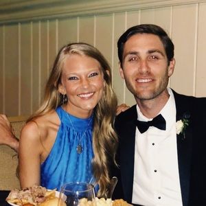 Meet your Posher, Caitlin